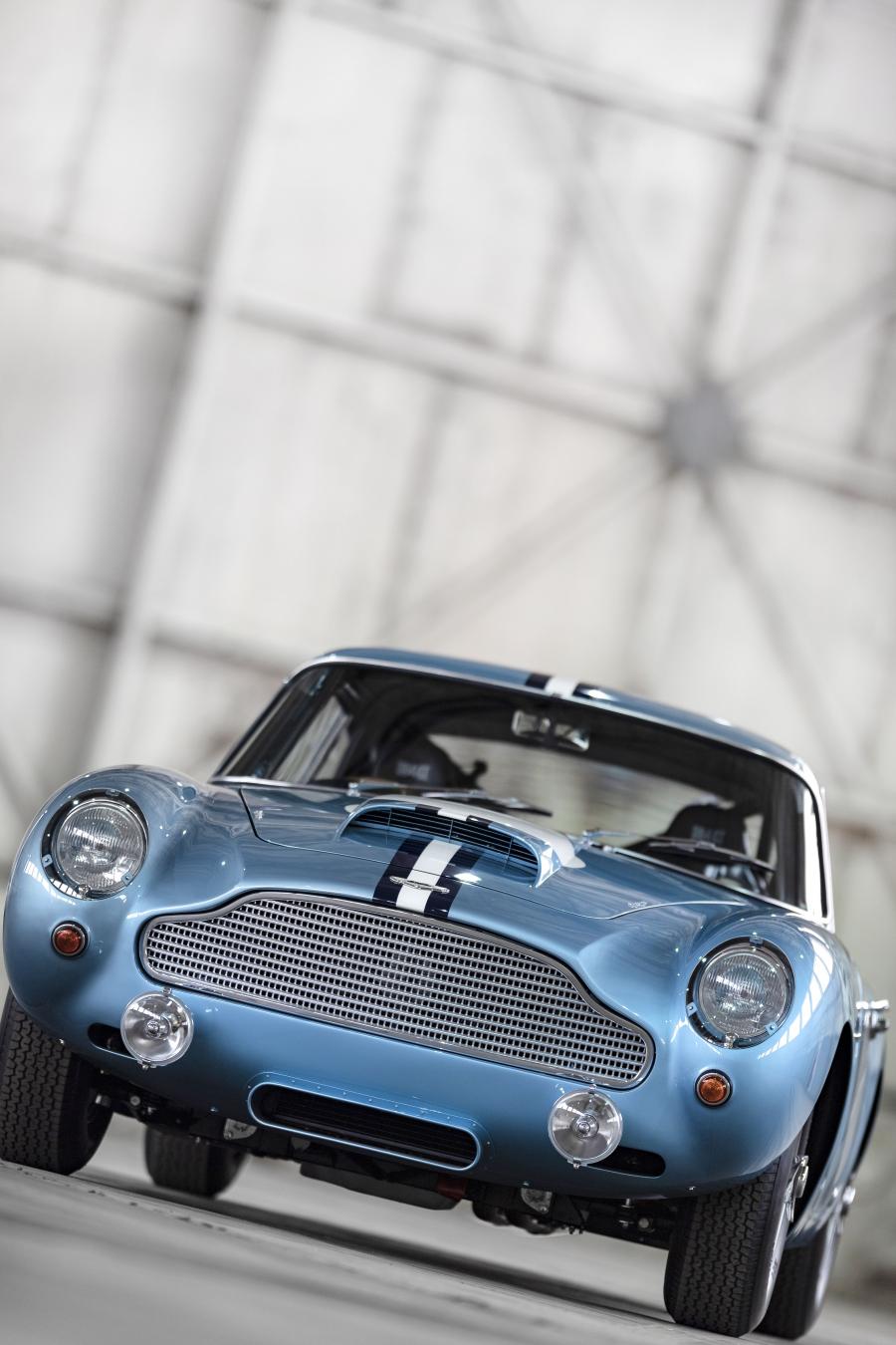  Aston Martin DB4 GT Continuation 2017 года  (UK) (фото 30 из 90)